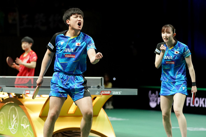 写真：早田ひな、張本智和（提供：ITTF）