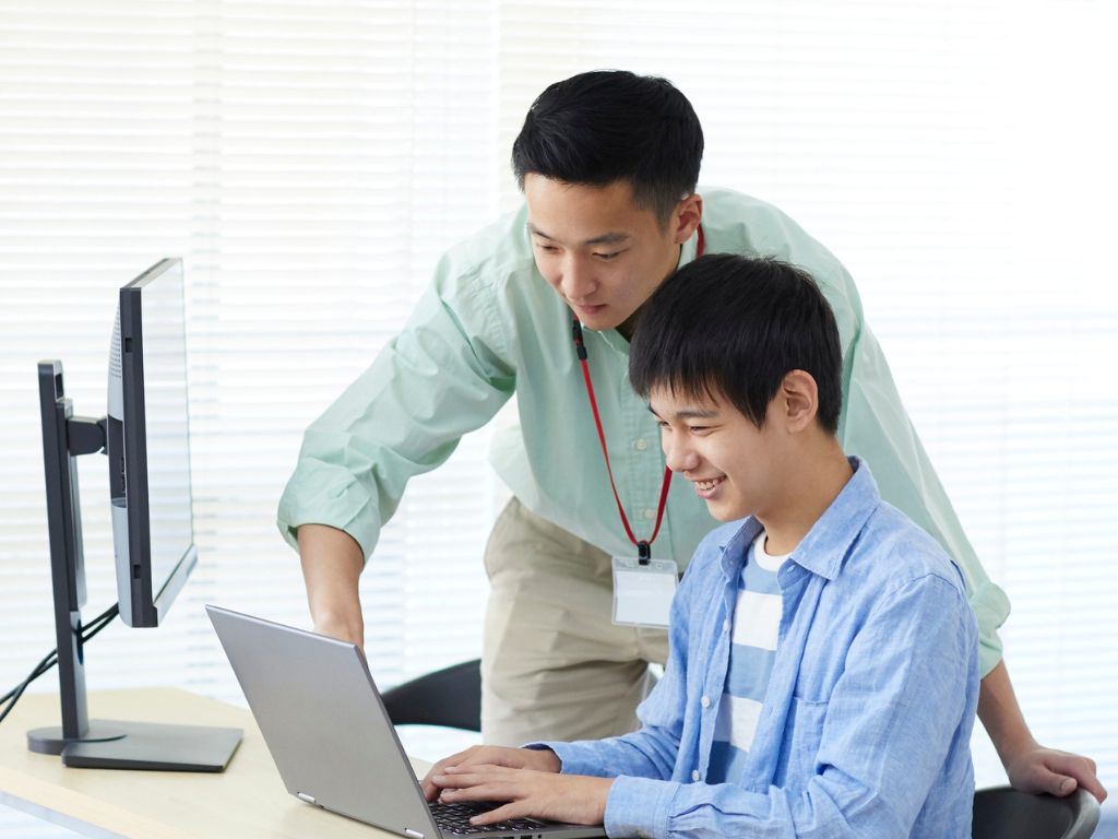 資格取得後のフォローや上級資格づくり