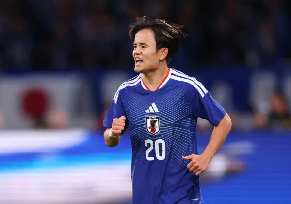 サッカー】ポーランド代表レヴァンドフスキ選手の経歴と凄さ - Smart